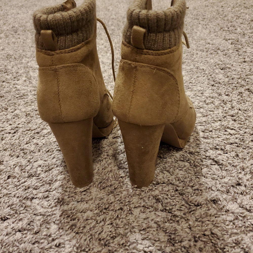 Boot - Picture 3 of 3